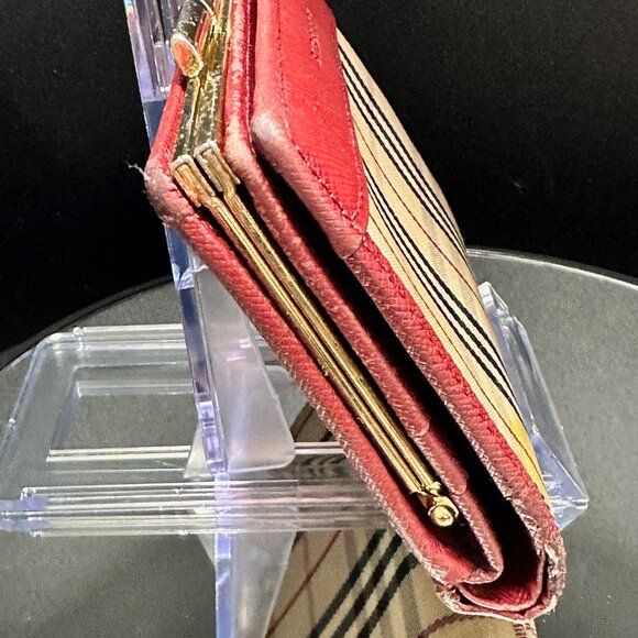 Burberry Plaid Nova Check Lock Wallet - GUC - Picture 5 of 12